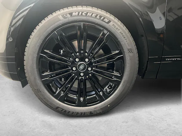 Land Rover Range Rover Evoque 1.5 T 270e Hoxton Edition