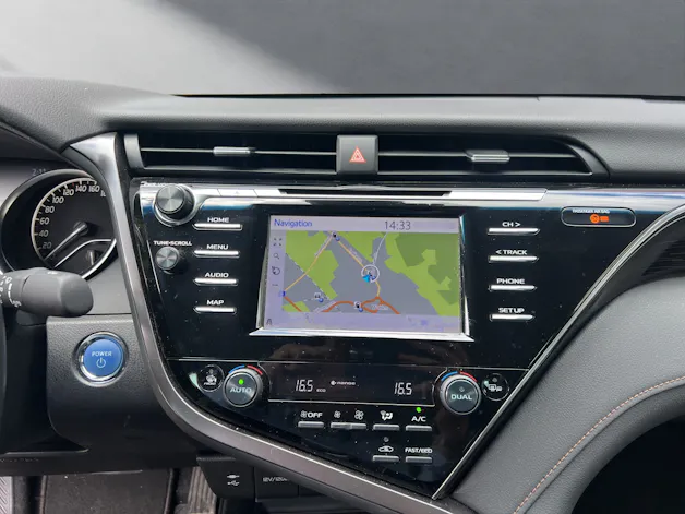 Toyota Camry 2.5 HSD Business