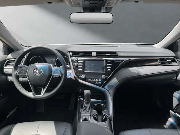 Toyota Camry 2.5 HSD Business