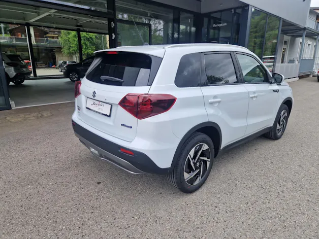 Suzuki Vitara 1.4 T Sakura Top Hybrid 4x4