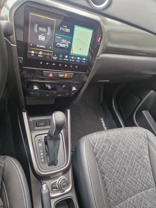 Suzuki Vitara 1.4 T Sakura Top Hybrid 4x4