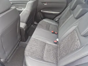 Suzuki Vitara 1.4 T Sakura Top Hybrid 4x4
