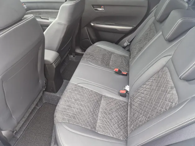Suzuki Vitara 1.4 T Sakura Top Hybrid 4x4
