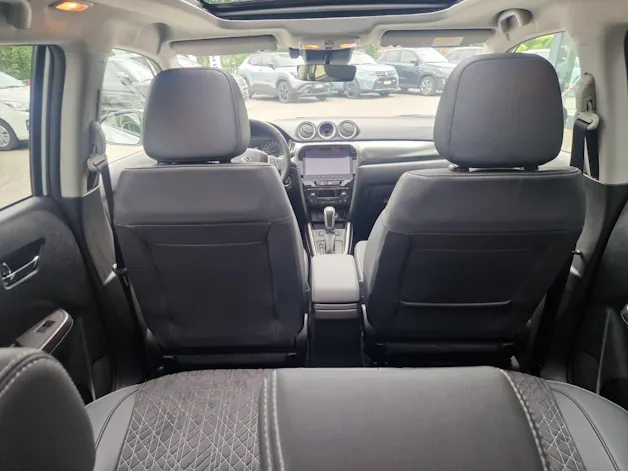 Suzuki Vitara 1.4 T Sakura Top Hybrid 4x4