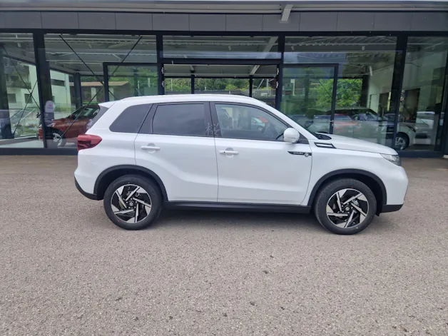 Suzuki Vitara 1.4 T Sakura Top Hybrid 4x4
