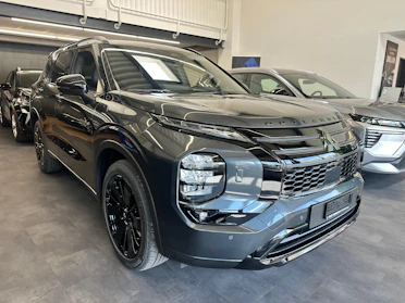 MITSUBISHI OUTLANDER 5