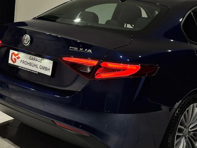 Alfa Romeo Giulia 2.0 Super Automatic | CH |