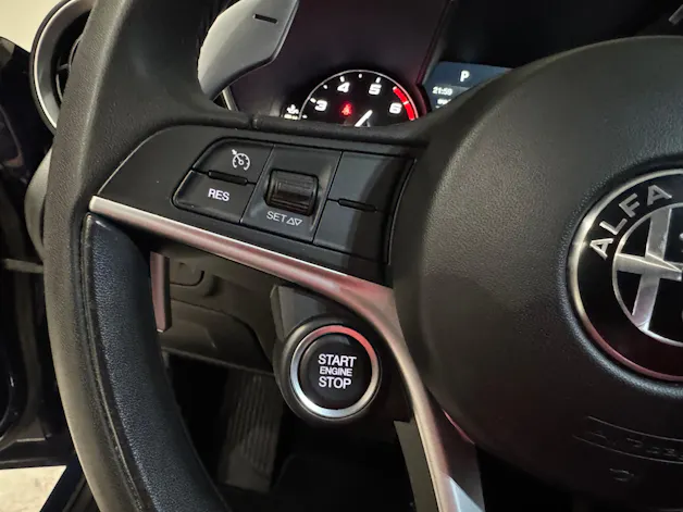 Alfa Romeo Giulia 2.0 Super Automatic | CH |