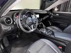 Alfa Romeo Giulia 2.0 Super Automatic | CH |