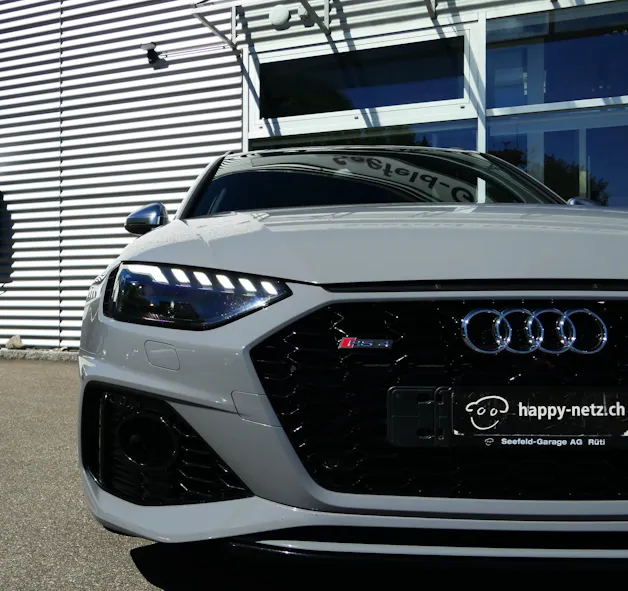 Audi RS4 Avant quattro tiptronic