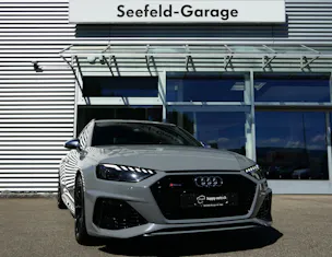 Audi RS4 Avant quattro tiptronic