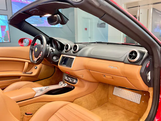 Ferrari California Trenta 490 cv
