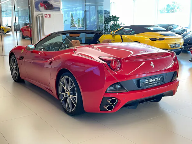 Ferrari California Trenta 490 cv
