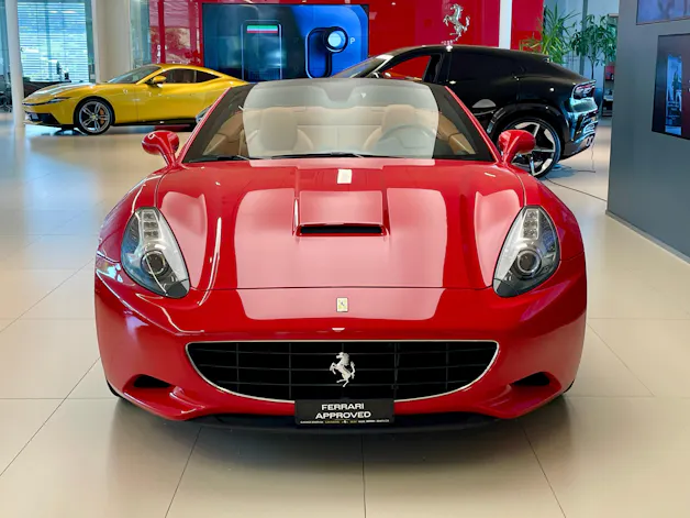 Ferrari California Trenta 490 cv
