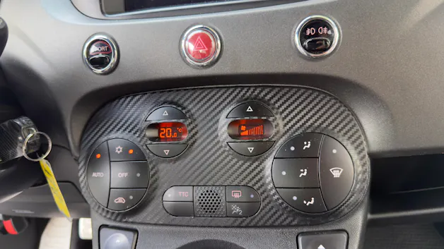 Fiat 595 Abarth 1.4 T-Jet 180 Competizione
