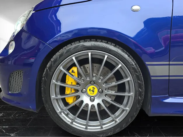 Fiat 595 Abarth 1.4 T-Jet 180 Competizione