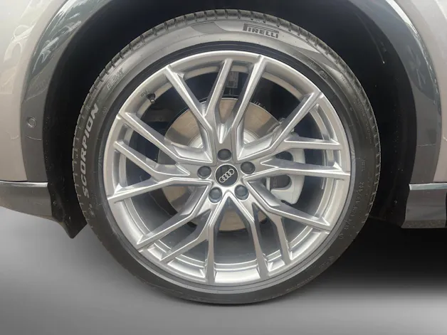 Audi Q4 e-tron 45 Edition Swiss Ski quattro