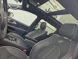 Chrysler Pacifica 3.6 V6 4x4 Limited S 291 PS / 7-Plätzer