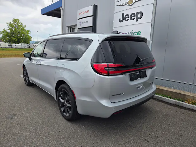 CHRYSLER Pacifica 3.6 V6 4x4 Limited S 291 PS / 7-Plätzer