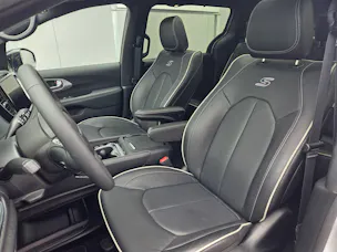 Chrysler Pacifica 3.6 V6 4x4 Limited S 291 PS / 7-Plätzer