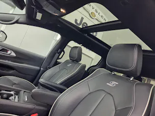 CHRYSLER Pacifica 3.6 V6 4x4 Limited S 291 PS / 7-Plätzer