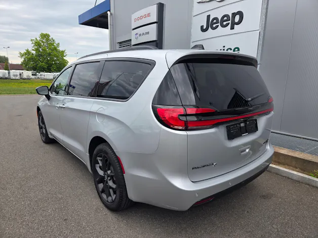 Chrysler Pacifica 3.6 V6 4x4 Limited S 291 PS / 7-Plätzer