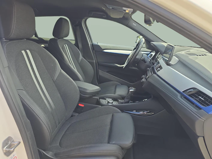 Fahrzeugbild BMW X2