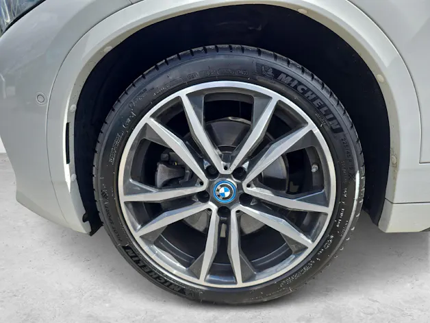 BMW X2 25e xDrive / Jetzt mit attraktivem 0.99% Leasing!