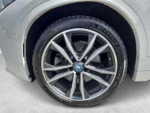 https://vehicle.imgix.net/4325845/e74a1156-c7bd-4fc0-be4c-b500c080aae2.jpg