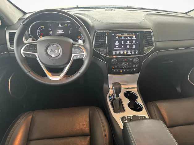 Jeep Grand Cherokee 3.0 CRD 250 Summit / ab 3,99% Leasing bei Abschluss einer Protect Autoversicherung