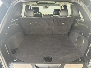 https://vehicle.imgix.net/4325846/83e42d85-b450-49a3-8bc5-c82d8f7eb8ef.jpg