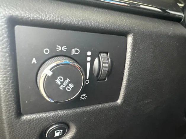 Jeep Grand Cherokee 3.0 CRD 250 Summit / ab 3,99% Leasing bei Abschluss einer Protect Autoversicherung