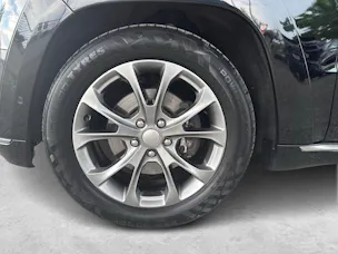 Jeep Grand Cherokee 3.0 CRD 250 Summit / ab 3,99% Leasing bei Abschluss einer Protect Autoversicherung
