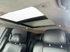 https://vehicle.imgix.net/4325846/ea6a34f2-7c83-4ec4-8c81-460dd9930ca9.jpg