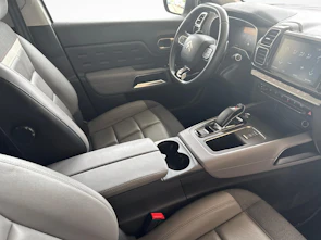 image du véhicule CITROEN C5 Aircross 1.6 Plug-in Hybrid Shine / ab 3,99% Leasing bei Abschluss einer Protect Autoversicherung