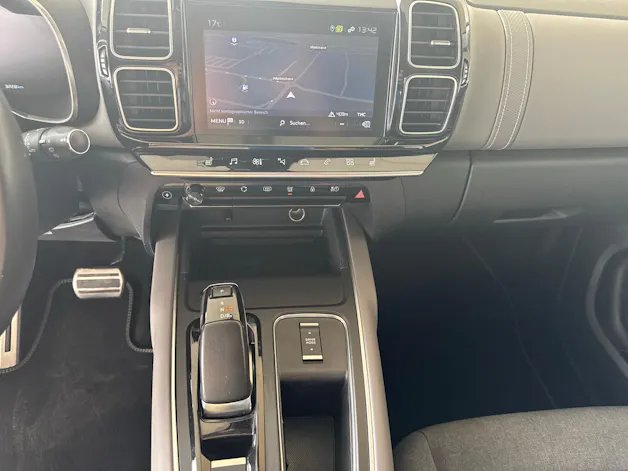 Citroën C5 Aircross 1.6 Plug-in Hybrid Shine / ab 3,99% Leasing bei Abschluss einer Protect Autoversicherung