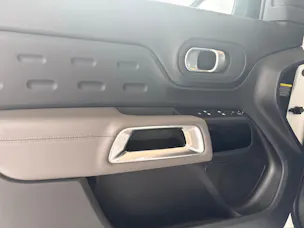 Citroën C5 Aircross 1.6 Plug-in Hybrid Shine / ab 3,99% Leasing bei Abschluss einer Protect Autoversicherung