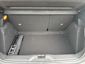 https://vehicle.imgix.net/4325860/29bda756-6c3b-41d7-af03-28e9a0074a05.jpg