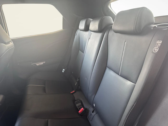 Fahrzeugbild LEXUS LBX