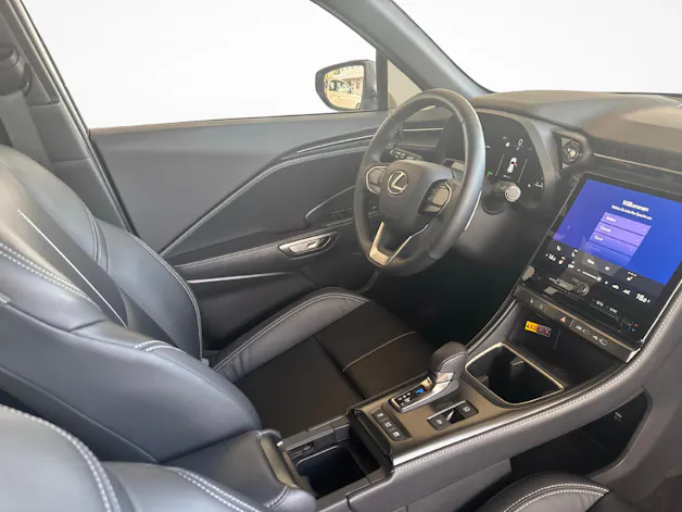 Lexus LBX 1.5 Hybrid Relax / ab 3,99% Leasing bei Abschluss einer Protect Autoversicherung