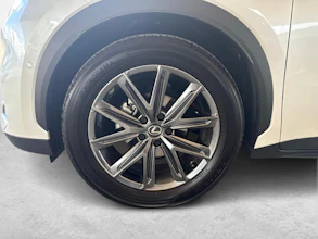 https://vehicle.imgix.net/4325862/b3891f7e-120b-4946-b3c9-0344c6fbbba0.jpg