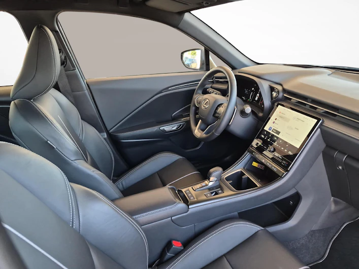 Fahrzeugbild LEXUS LBX