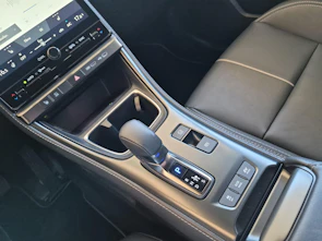 Fahrzeugbild LEXUS LBX 1.5 Hybrid Relax AWD / ab 3,99% Leasing bei Abschluss einer Protect Autoversicherung