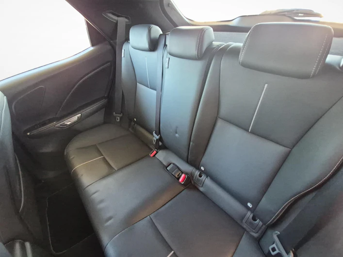 Fahrzeugbild LEXUS LBX