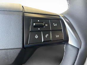 https://vehicle.imgix.net/4325867/63e0ce99-76b3-4bf0-9e5b-145b4e4792a6.jpg