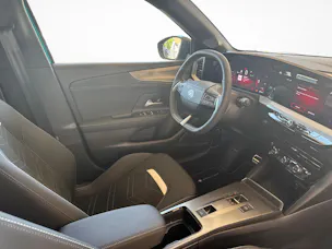 Opel Mokka-e GSab / 3,99% Leasing bei Abschluss einer Protect Autoversicherung