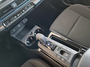 immagine del veicolo TOYOTA Prius 2.0 Plug-In-Hybrid Trend / ab 3,99% Leasing bei Abschluss einer Protect Autoversicherung