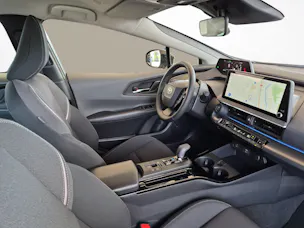 Toyota Prius 2.0 Plug-In-Hybrid Trend / ab 3,99% Leasing bei Abschluss einer Protect Autoversicherung