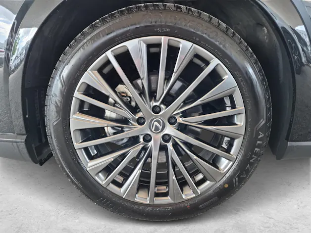 Lexus RX 450h+ Excellence / ab 3,99% Leasing bei Abschluss einer Protect Autoversicherung