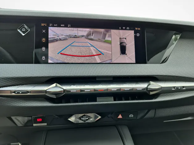 DS Automobiles 4 1.6 PureTech Rivoli / ab 3,99% Leasing bei Abschluss einer Protect Autoversicherung